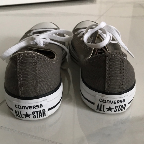 Grey converse - Picture 3 of 5
